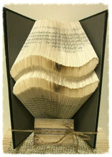 Load image into Gallery viewer, Signs of the zodiac :: Your Horoscope in a book